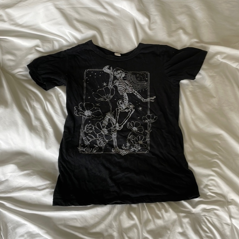 Black dancing skeleton tee shirt